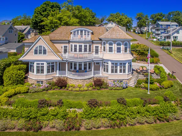65 Morningside Drive, Milford, CT 06460
