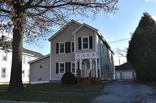 80 Crescent St Photo 1