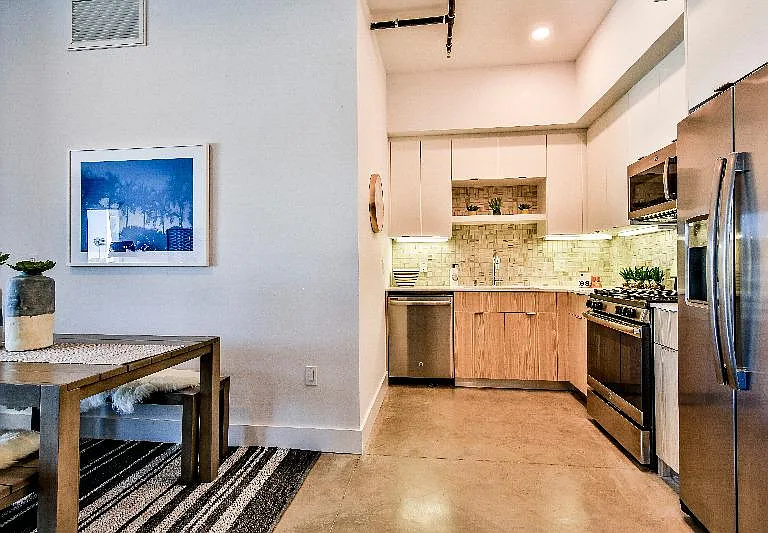 2x2 Kitchen