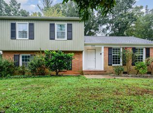 5242 Galway Dr, Charlotte, NC 28215