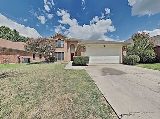 4430 Hanover St, Grand Prairie, TX 75052