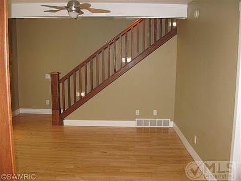 5th image of 2943 66th St