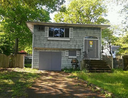 1st image of 16 5th St