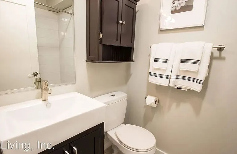 1824 Lakeshore Avenue — Photo 17