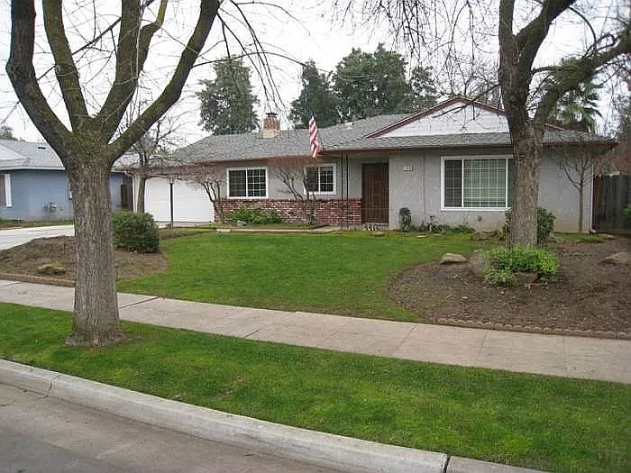 1st image of 1319 W Northridge Ave