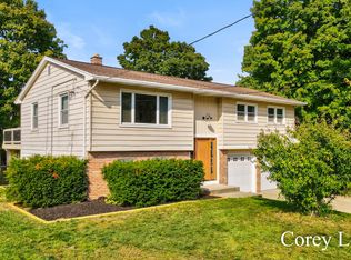 9001 Victor Ave, Jenison, MI 49428