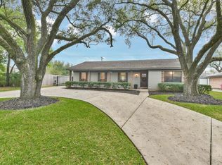 5442 Willowbend Blvd, Houston, TX 77096
