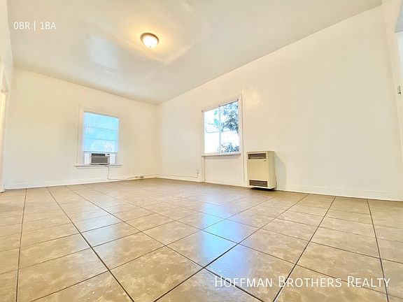 4th image of 3701 W 1st St APT 204
