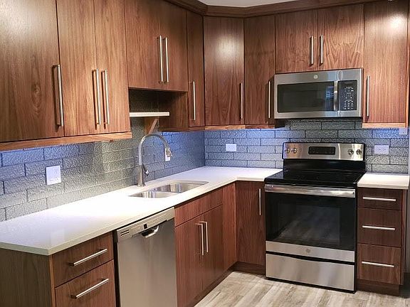 5th image of 9040 W 140th St APT 2C