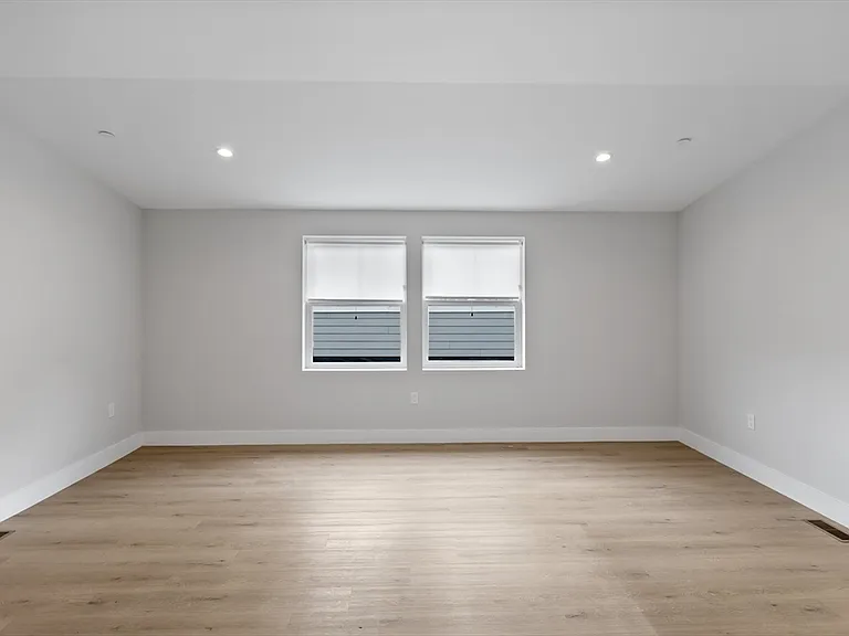 186 Bedford St #206 — Photo 4
