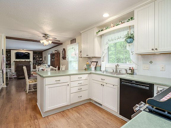 5th image of 7125 Bridlewood Cir