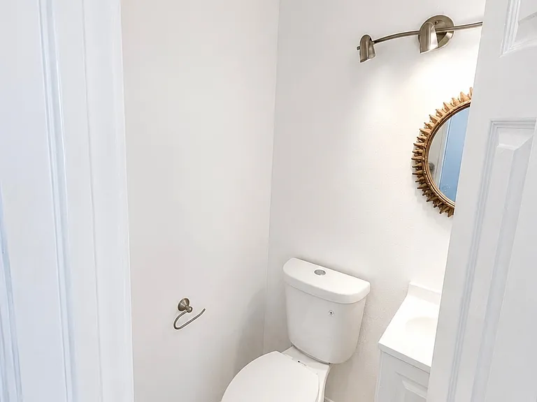 309 Terrace Ave #14 — Photo 6