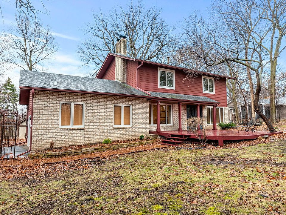 1st image of 9449 Woodridge Dr