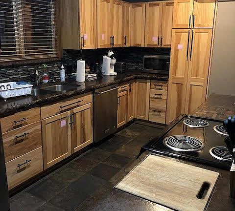 2nd image of 517 Burke Ave