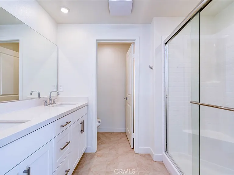 1814 E 1st St #330 — Photo 23