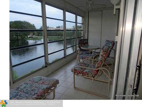 3rd image of 4301 Martinique Cir APT A4