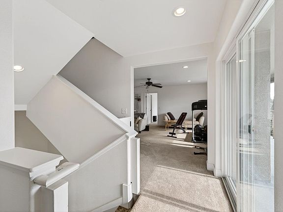 5th image of 17437 Greenridge Rd