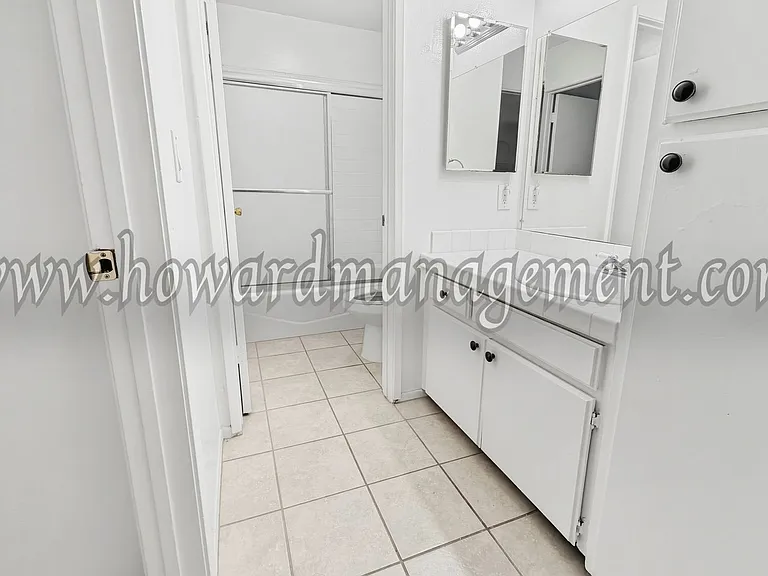 323 Bicknell — Photo 7
