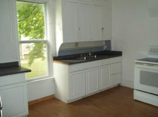 385 1/2 E Perry St, Tiffin, OH 44883
