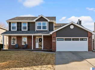 7601 Ali Dr, Lincoln, NE 68507