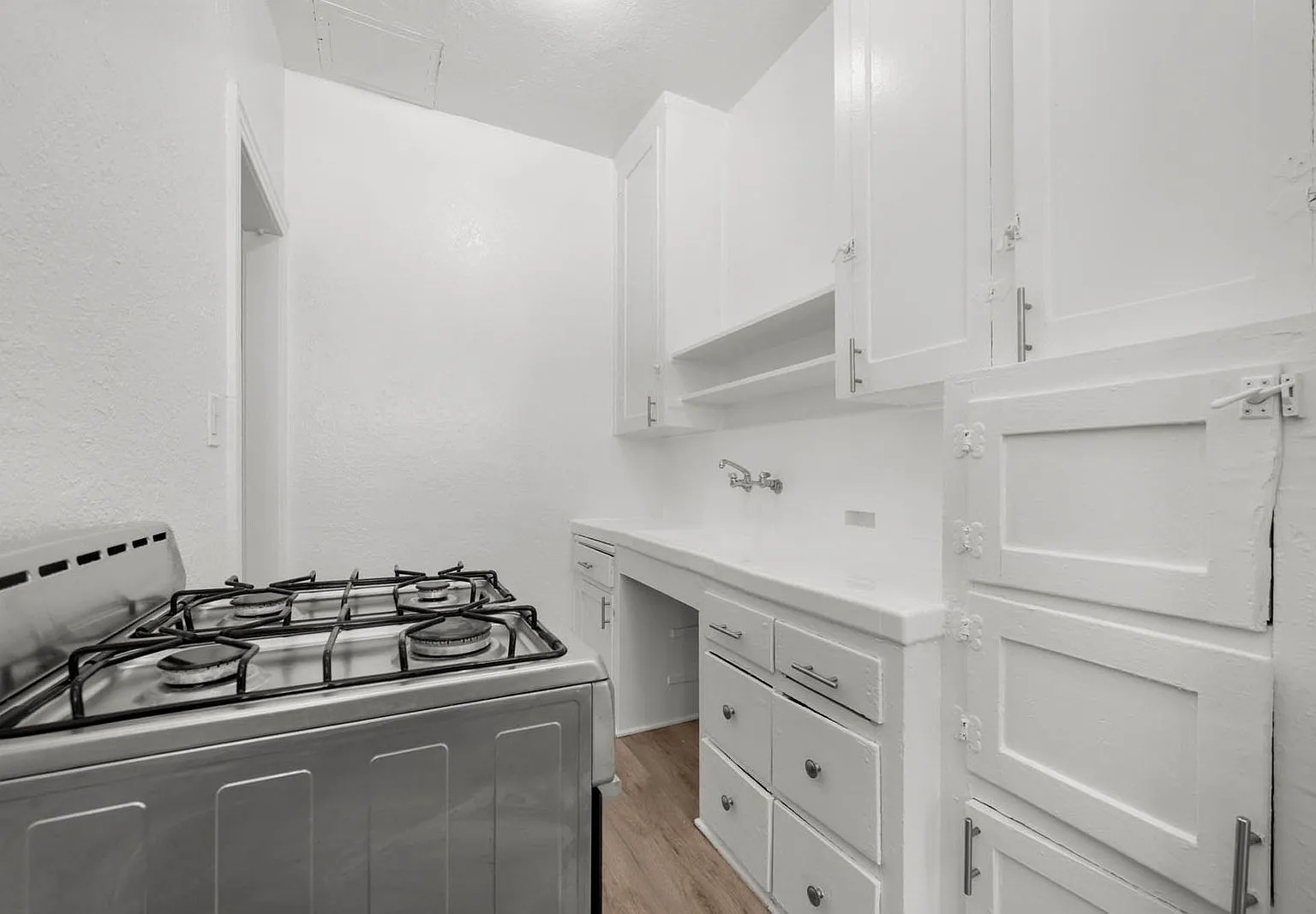 1 bed, 1.0 bath, 400 sqft, $1,430 — Photo 2