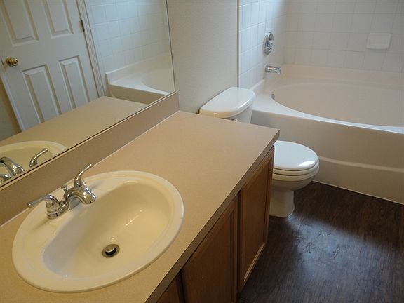 4th image of X 505 Lindsay Anne Ct #0
