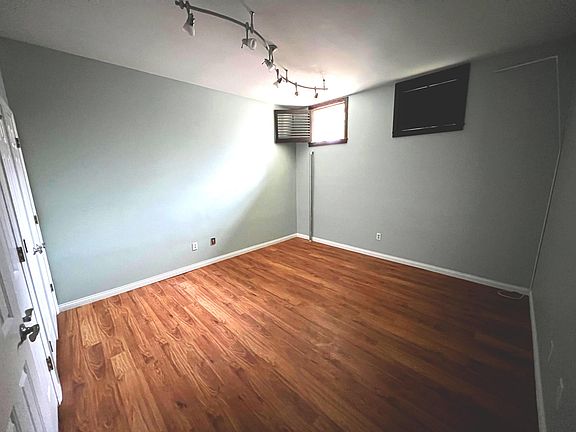 4th image of 322 N Boyle Ave #L-s