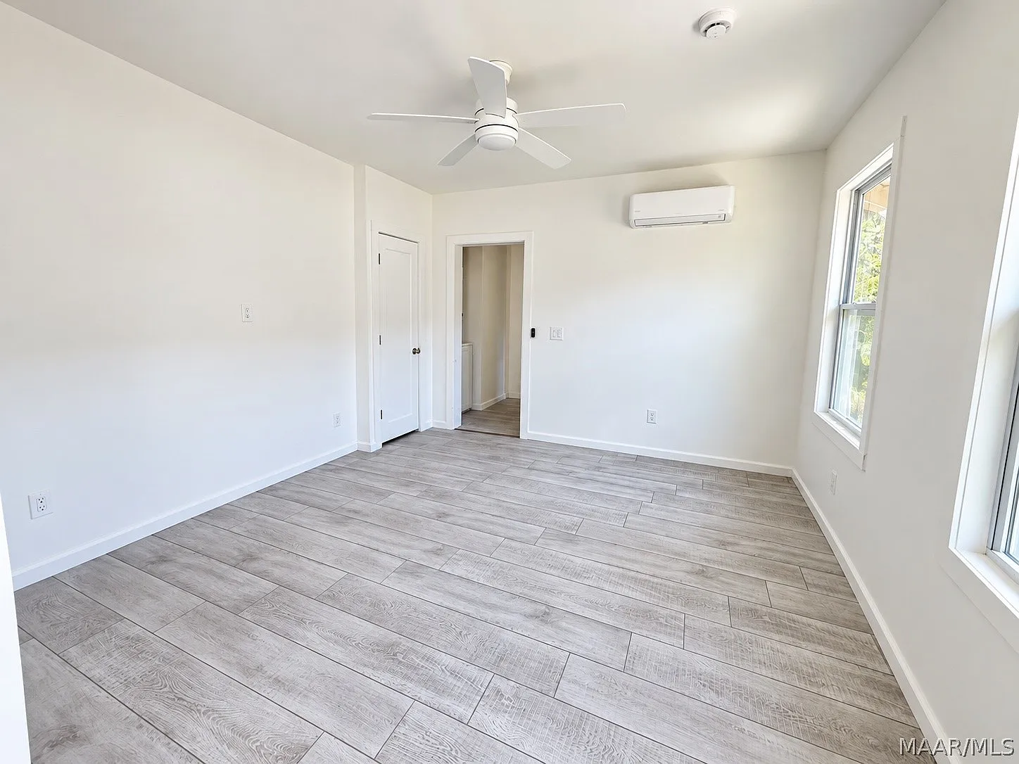 1 bed, 1.0 bath, 900 sqft, $950 — Photo 3