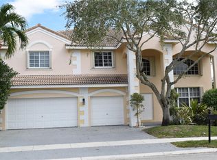 991 Crestview Cir, Fort Lauderdale, FL 33327