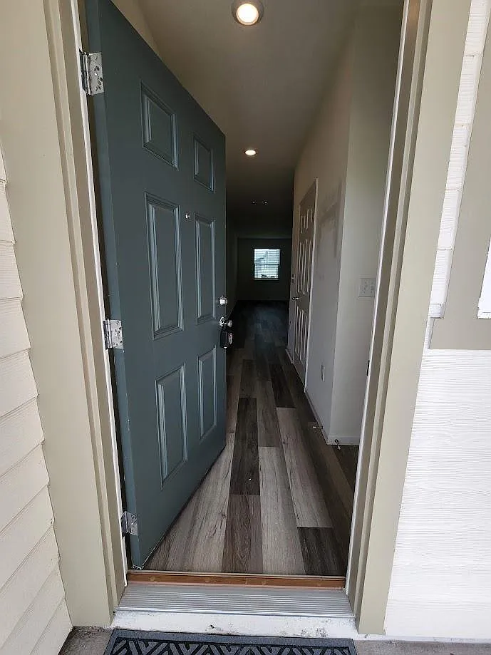 7876 Merchants Way — Photo 4