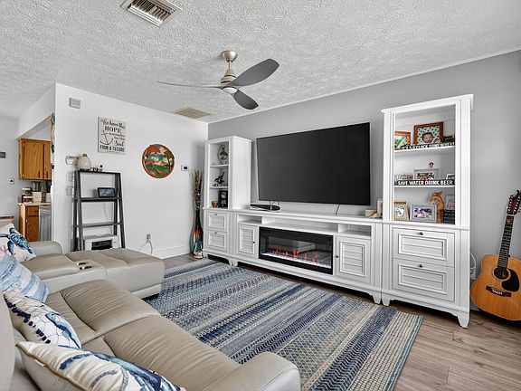 4th image of 1652 SW Angelico Lane