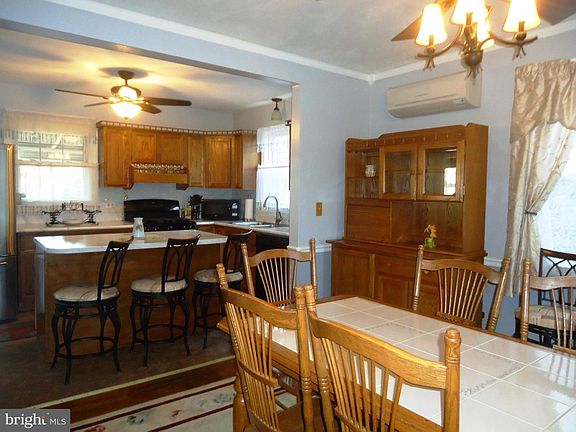 3rd image of 6011 Edmondson Ave