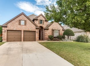 405 Cosbie Ct, Irving, TX 75063