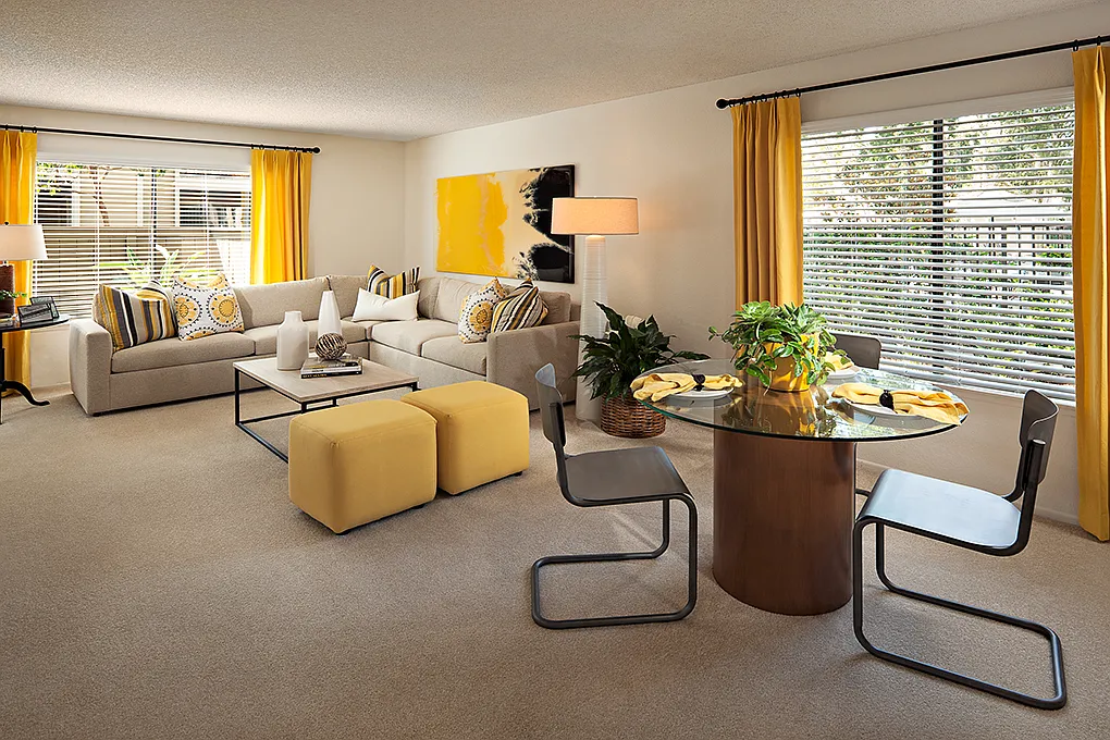 Windwood Knoll Apartment Homes — Photo 1