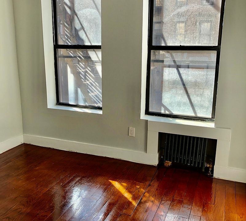 2nd image of 523 W 156th St APT 3B