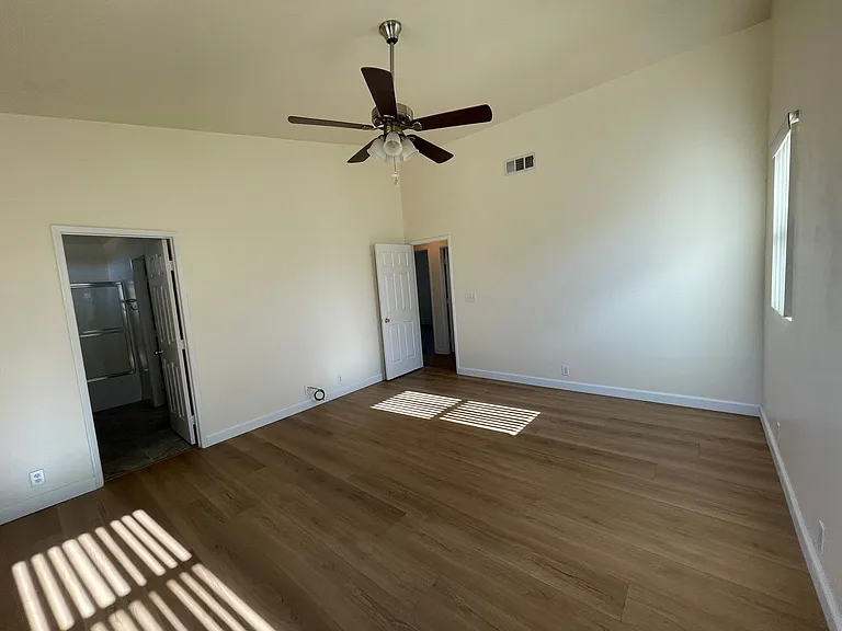 21256 Vidal Ct — Photo 32