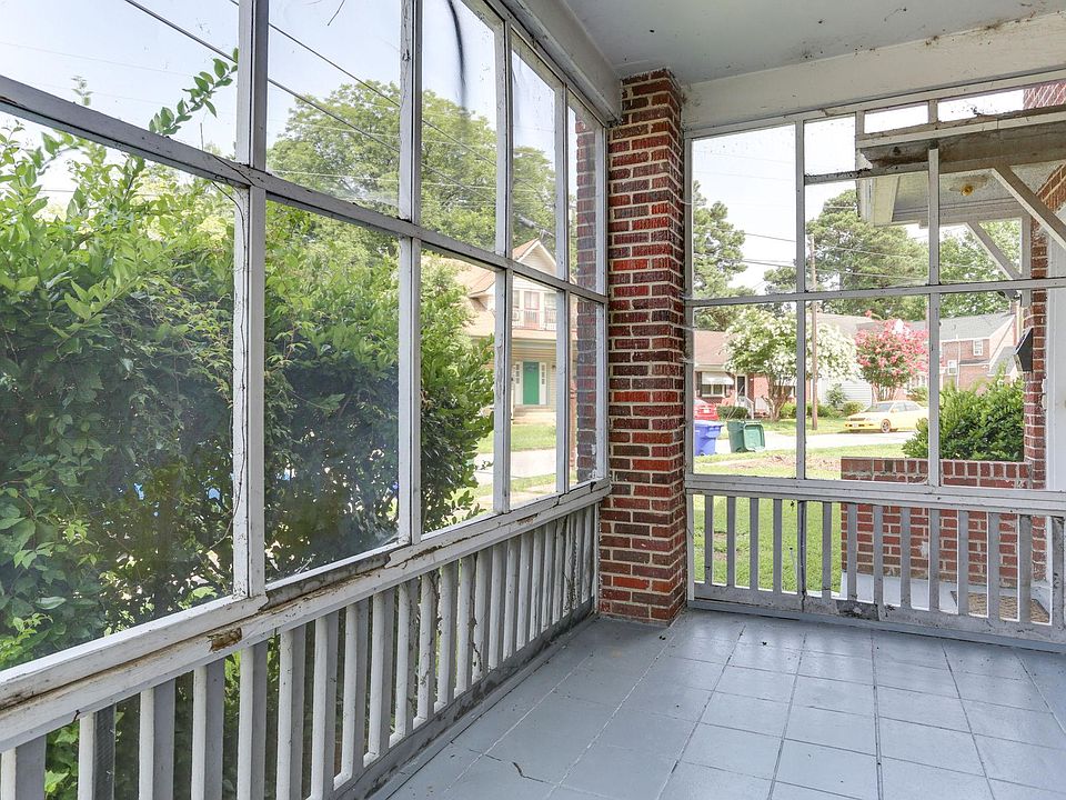 1st image of 200 Bedford Pl #A