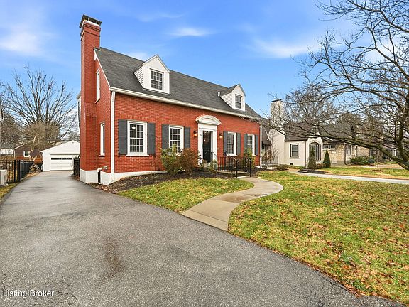 3rd image of 1908 Strathmoor Blvd