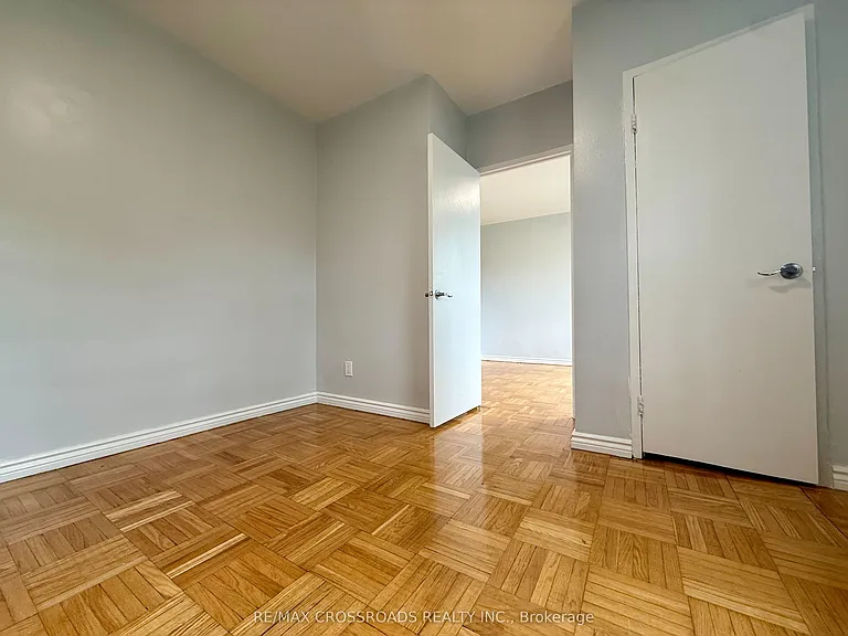 2770 Yonge St #311 — Photo 3