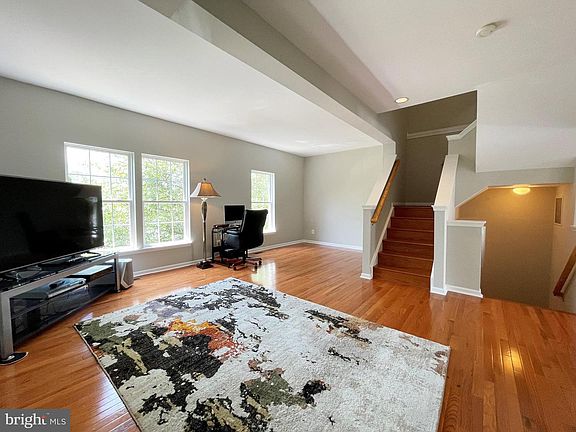4th image of 14418 Hulfish Way
