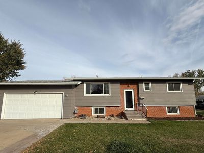 1635 2nd St SE, Minot, ND, 58701