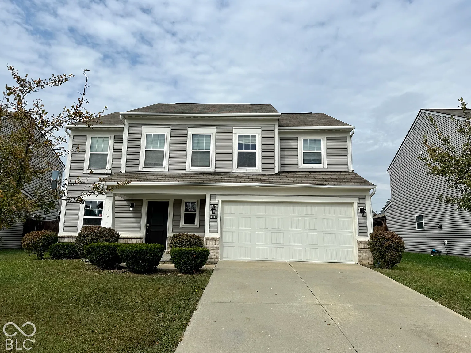 4 bed, 2.5 bath, 2360 sqft, $2,250 — Photo 1