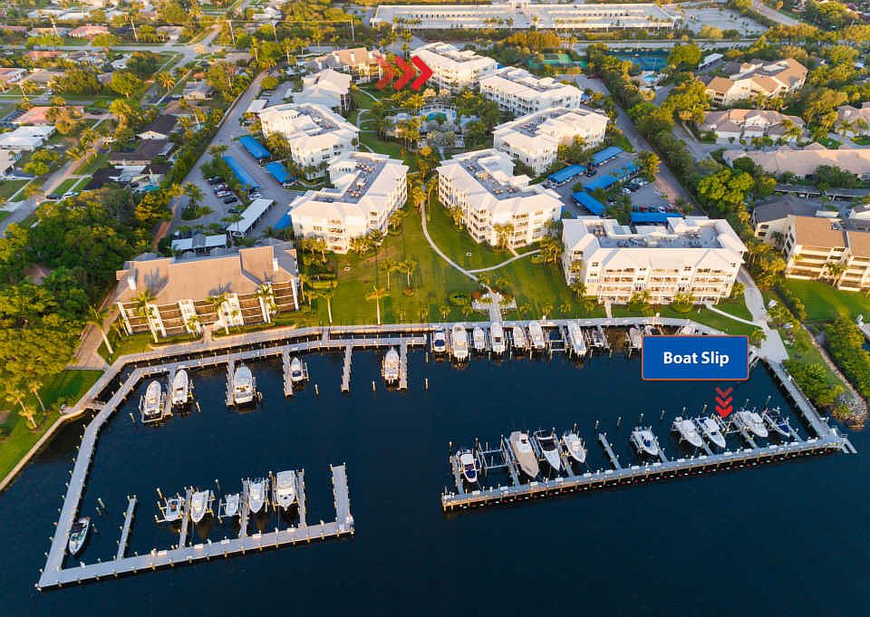 1st image of 1032 Bay Colony Dr S