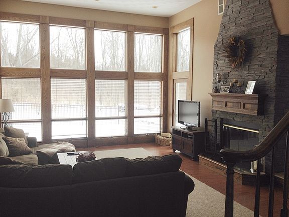 2nd image of 9158 Shelley Dr