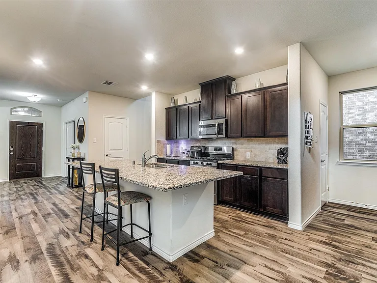 2416 Evening Stone Dr — Photo 5