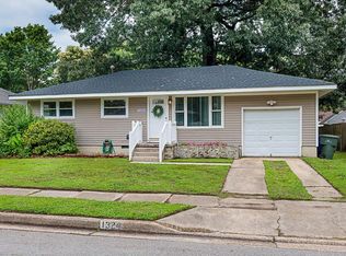 1324 Pineview Ave, Norfolk, VA 23503