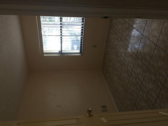 4th image of 1790 Carley Ct