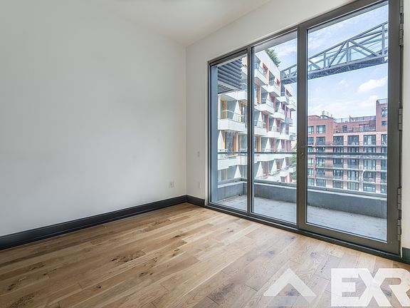2nd image of 10 Montieth St #458AA