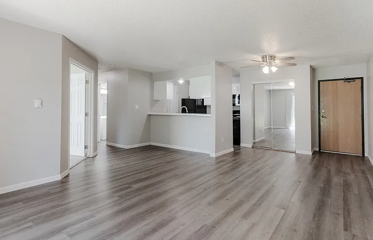 Hamlet Apartments — Photo 1