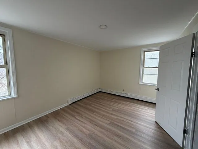 84 Magnolia St #2R — Photo 5